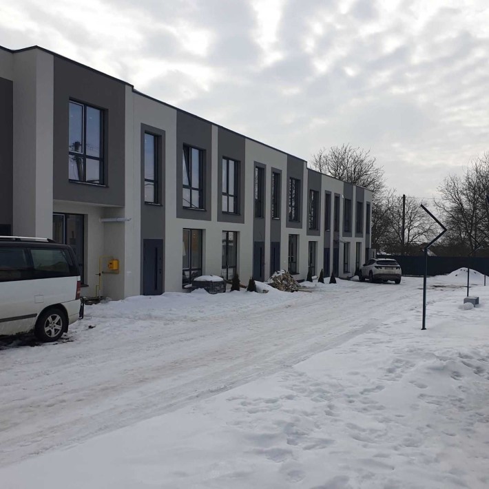 Продам сучасний таунхаус в с.Зарванці 5780 - фото 1