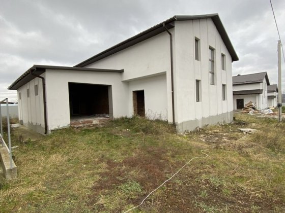 Продаж розкішного будинку мальовничому місці Хмельницький