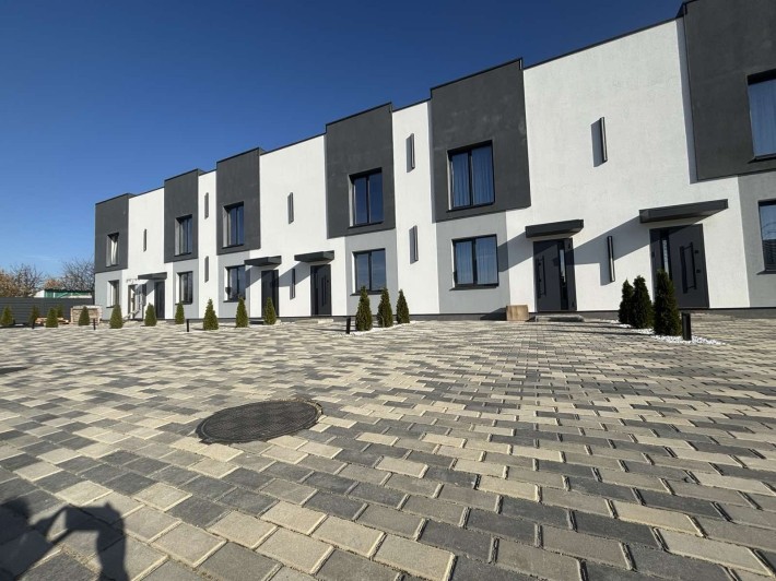 Продається таунхаус в Зарванцях без комісії для вас - фото 1