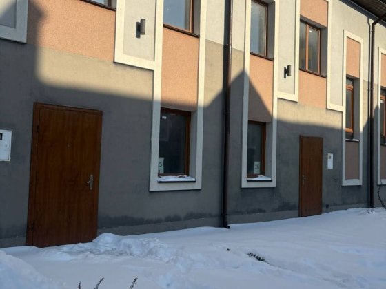 Котедж з усіма комунікаціями, велика площа Виставка! 42222 Хмельницький