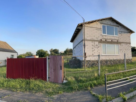 Двоповерховий будинок(новобудова) Ладыжин