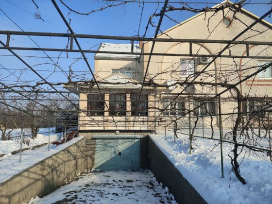 Будинок з меблями та технікою Ладыжин