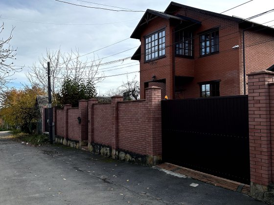 Продажа будинку в центрі міста Михайловцы