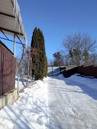 Будинок з ділянкою в смт. Вороновиця - фото 1