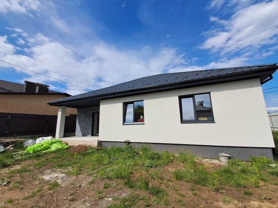 Продам сучасний одноповерховий будинок Якушинці