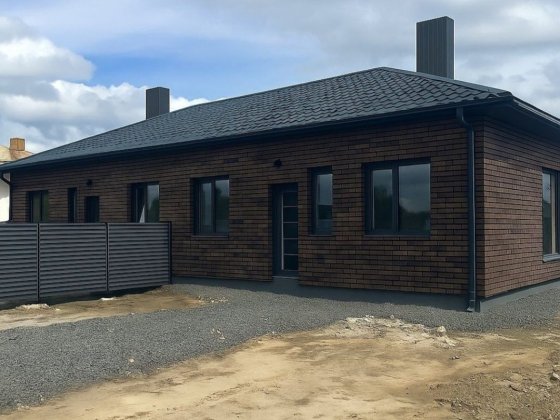 Будинок, дуплекс під чистовий ремонт на етапі будівництва Рованці