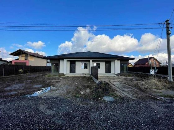 ГАРНИЙ дуплекс, купити будинок, приватний будинок площа 89 м², 3.6 сот Рованцы