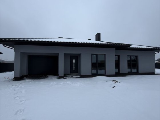 Продаж будинку у Рованцях Рованці