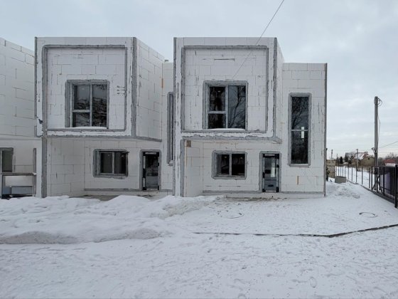 Продаж  таунхаусів з керамоблоку в с. Липини Липини