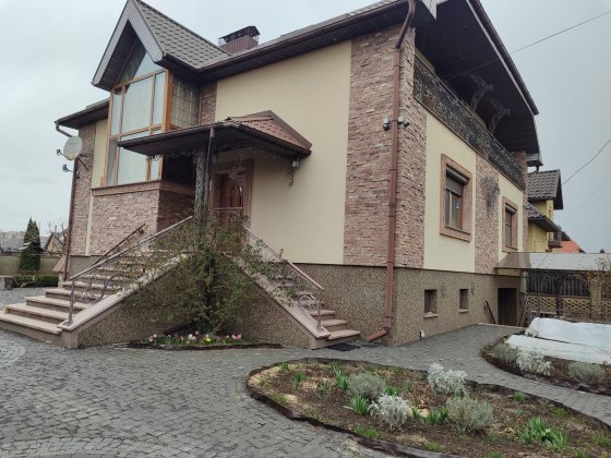 Продаж будинку на Липинському масиві Липини