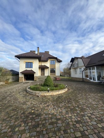 Продаж просторого будинку с. Липини - фото 1