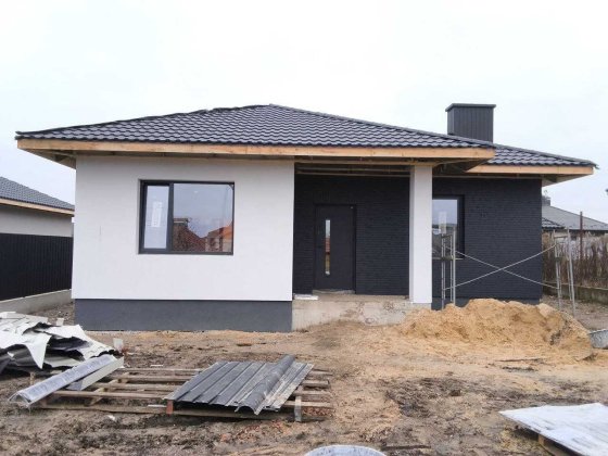 Комфортний будинок Боратин. 106 м². Асфальтований доїзд. Тепла підлога Рованцы