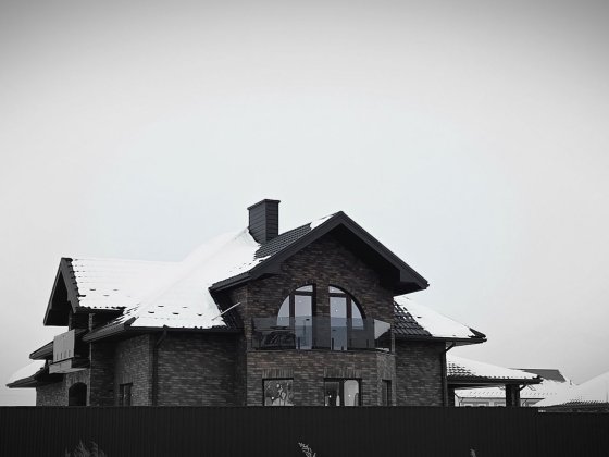 Будинок  Ділянка Рованці