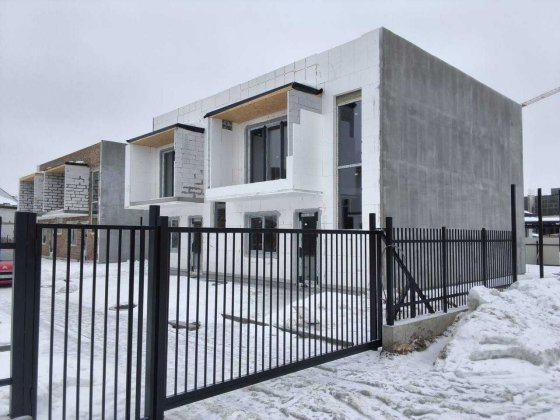 Дуплекс преміум-класу із балконом 120 м². Приватна територія. Рованці Рованцы