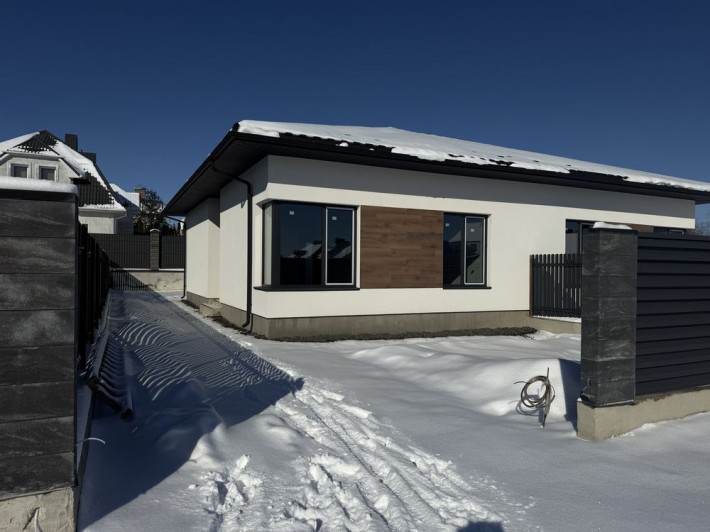 Продаж будинку Дуплекс  Зміїнець! Буде оздоблений  двір ! - фото 1