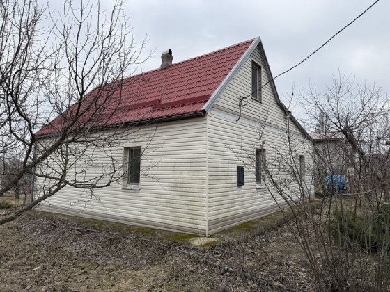 Продам дом Подгородне, жилой! 28 соток ухоженый участок! ул.Межевая! Підгородне