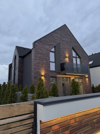 Сучасний будинок у КМ Золоті ключі - фото 1