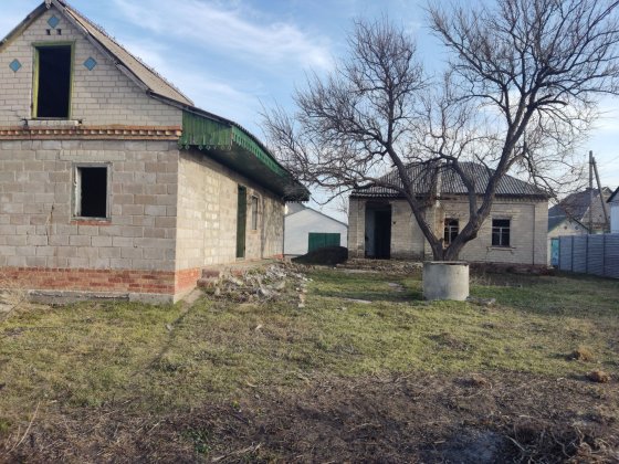 Продам будинок під ремонт  і з можливою розсрочкою м.Підгородне Підгородне