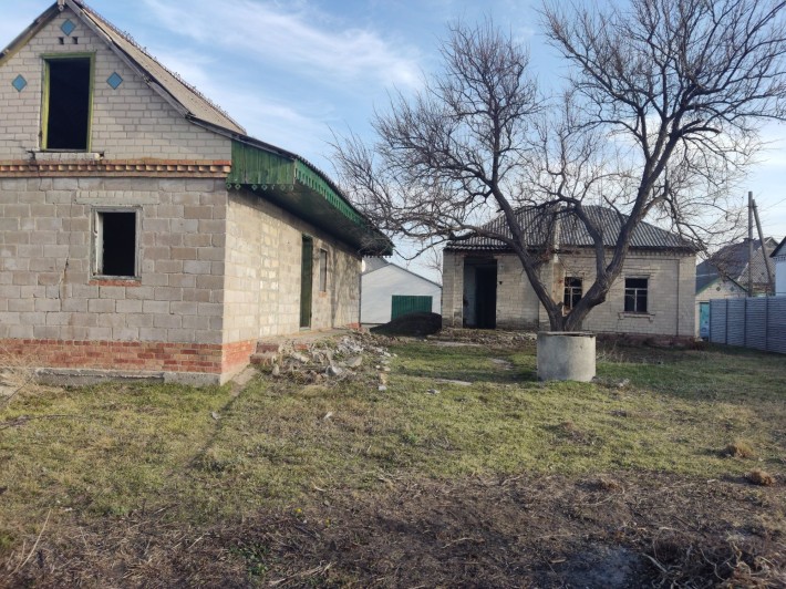 Продам будинок під ремонт  і з можливою розсрочкою м.Підгородне - фото 1