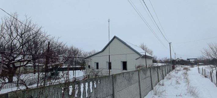 Продається невеликий будинок  з усіма зручностями в Підгородному - фото 1