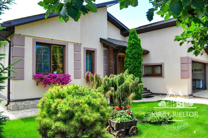 Продается уютный дом с ландшафтным дизайном в городке «Золотые Ключи» - фото 1