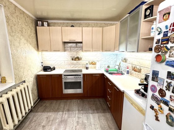 Продам просторный дом в Старых Кодаках.Парковая.