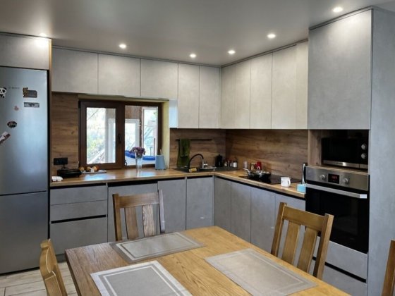 Продам будинок з ремонтом в Підгородному Підгородне