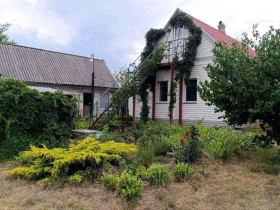Продам дом в Подгородном с отличным участком Підгородне