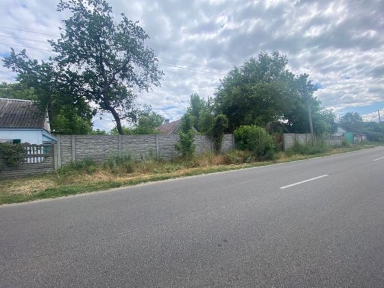 В продаже участок с домиком Обухівка