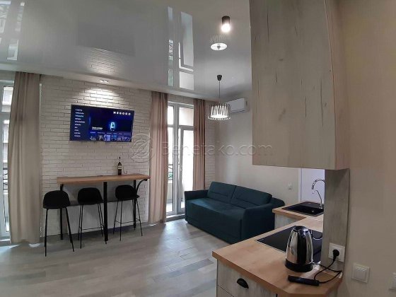 Стильная квартира-студия с балконом в Аркадии Одесса