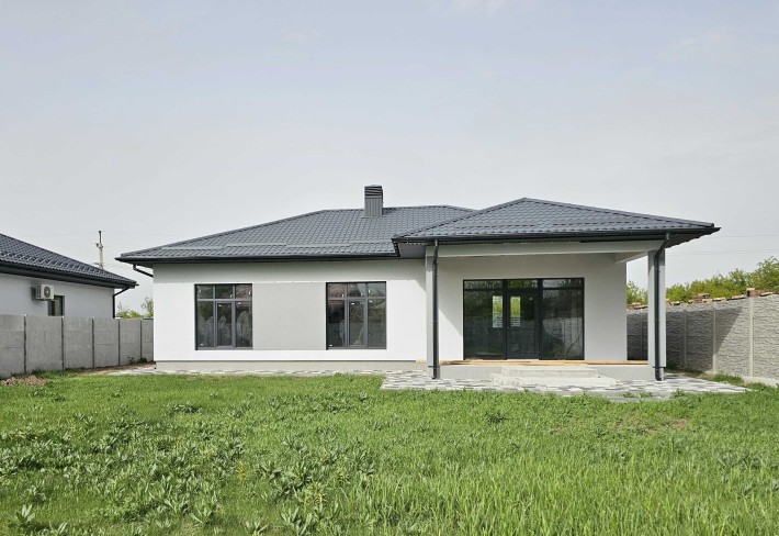 Продам новый дом (сучасний будинок) в Обуховке - фото 1