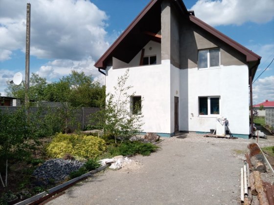 Продам 2-х этажный дом Підгородне
