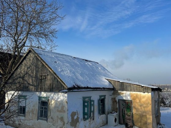 Продається будиночок - мазанка з земельною ділянкою з видом на Дніпро