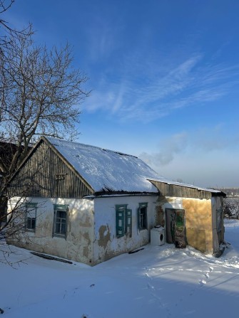 Продається будиночок - мазанка з земельною ділянкою з видом на Дніпро - фото 1