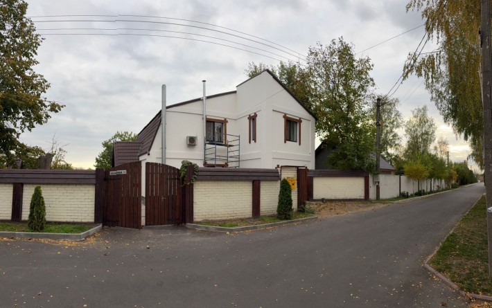 Продам дом в Обуховке на закрытой охраняемой территории лес река - фото 1