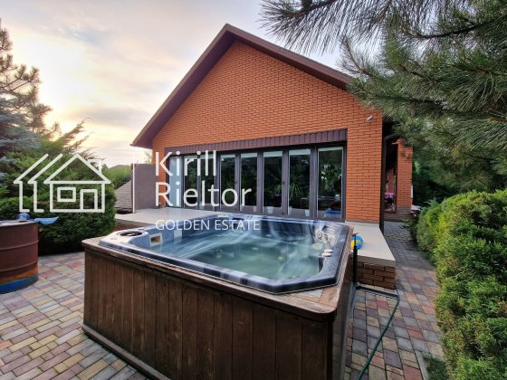 Продается дом с участком 15 соток в коттеджном городке «Золотые Ключи» Слобожанське