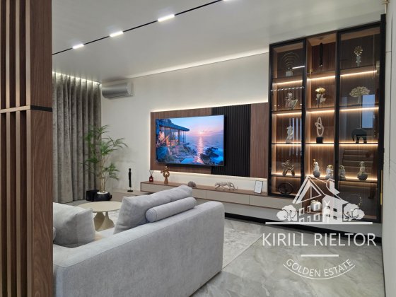 В городке «Золотые Ключи»  продается новый дом с ремонтом «BARN Style» Слобожанське