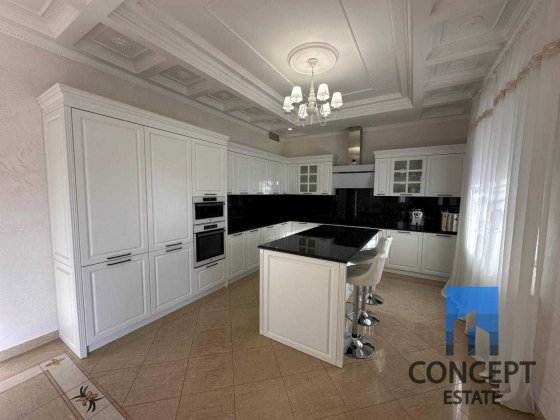 Продам шикарный дом с участком и  бассейном Золотые ключи Слобожанское Слобожанське