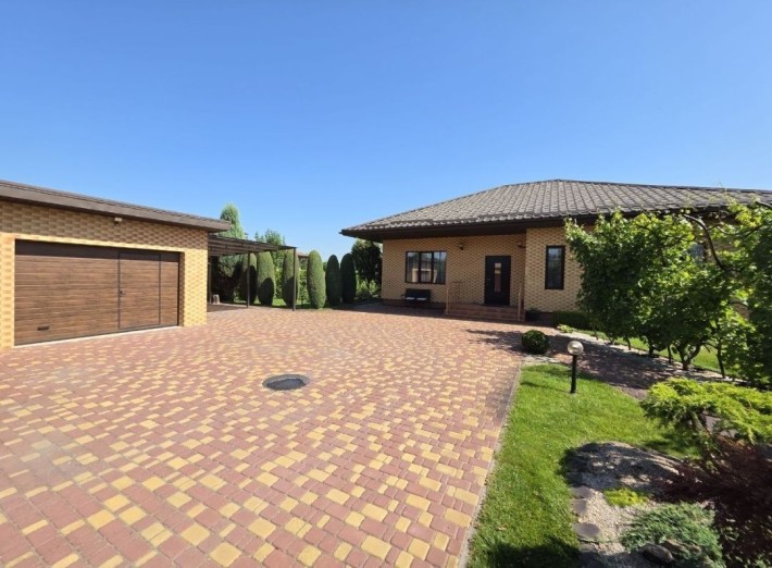 Продаётся качественный добротный дом в начале Обуховки район Некрасова - фото 1