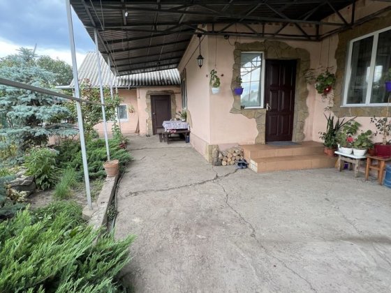 Продам дом в Подгородном для большой семьи Підгородне