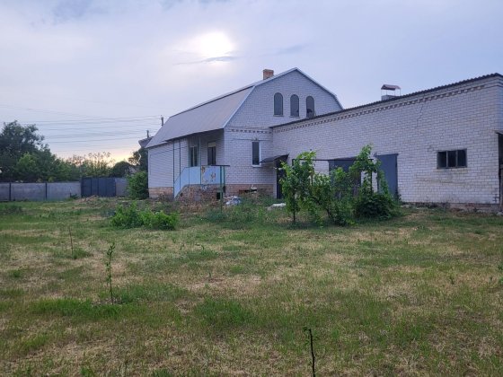 Продам будинок,м.Синельникове Синельниково