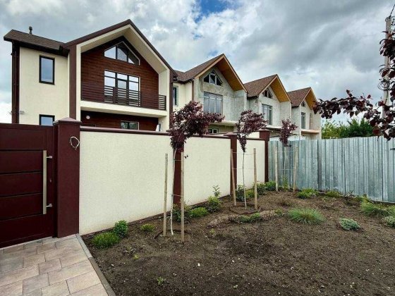 Продам дом 127 кв.м. Таунхаус "Садовый" в Обуховке (Кировское) Обухівка