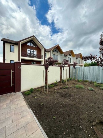 Продам дом 127 кв.м. Таунхаус "Садовый" в Обуховке (Кировское) - фото 1