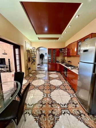 Продам шикарний 2-поверховий будинок! Підгородне! - фото 1