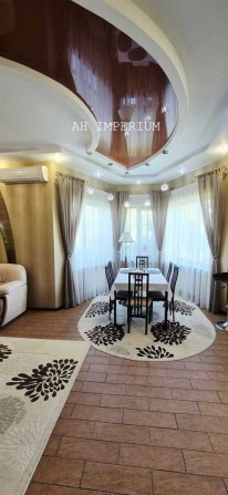 Продам  будинок з авторським ремонтом в Обухівці, 140 м², 15 соток - фото 1