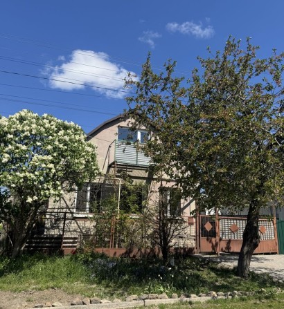 Житловий будинок із зручним розташуванням - фото 1