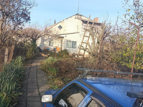 Продам 1/2 2-этажного дома.(Аренды нет) Синельниково