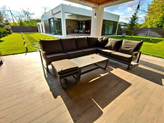 Продам новый ,стильный дом, Новоалександровка, у реки Новоолександрівка