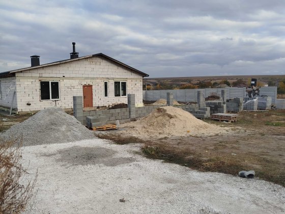 Продам дом и участок Новоолександрівка