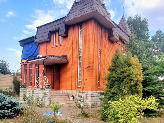 Продам 3-х эт дом в Новоселовке Новоселівка